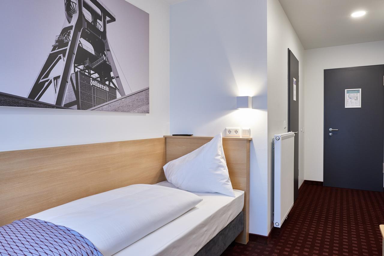 Mcdreams Hotel Есен Екстериор снимка